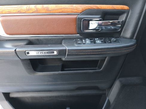 Used 2013 RAM 1500 Laramie Longhorn image 17