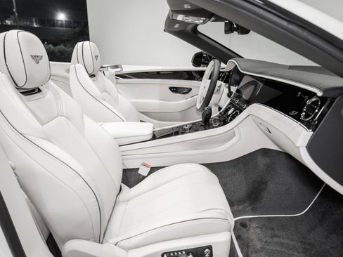 New 2026 Bentley Continental GTC AWD/4WD image 2