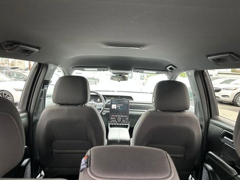 Used 2025 GMC Terrain Elevation image 32