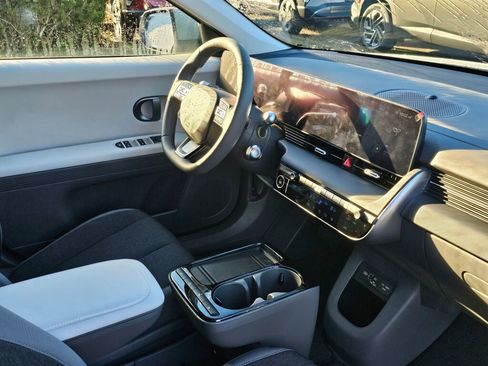 New 2026 Hyundai Ioniq 5 SE image 10
