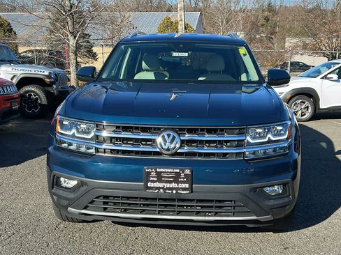 Used 2019 Volkswagen Atlas SE w/ Towing Package image 2