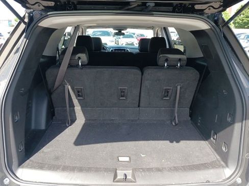 Used 2020 Chevrolet Traverse LS FWD image 15