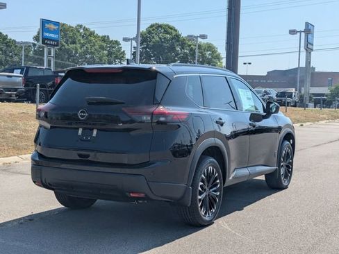 New 2026 Nissan Rogue SV FWD image 3