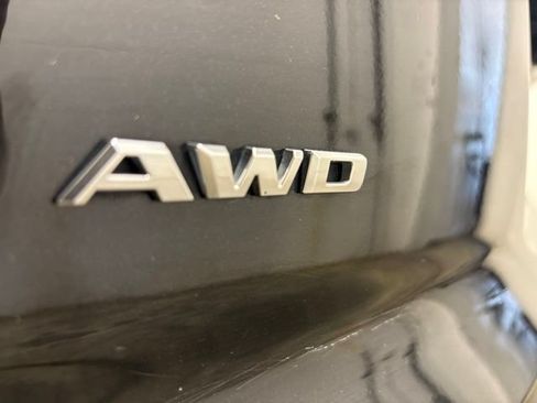Used 2020 Cadillac XT4 Sport w/ LPO, Midnight Sport Package AWD/4WD image 39