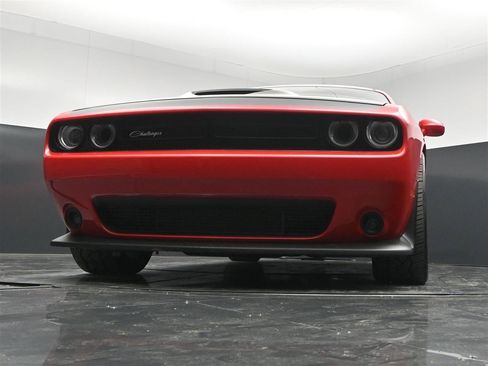 Used 2019 Dodge Challenger R/T Scat Pack w/ T/A Package RWD image 28