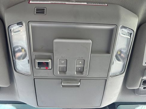 Used 2020 Toyota Tundra Platinum AWD/4WD image 18