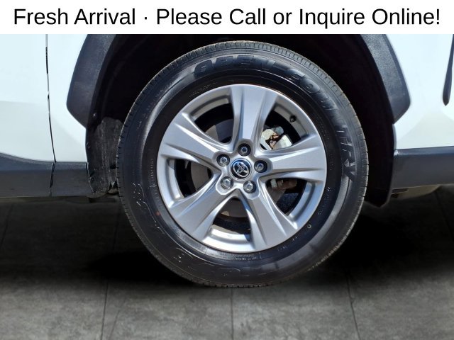Used 2025 Toyota RAV4 XLE AWD/4WD image 9