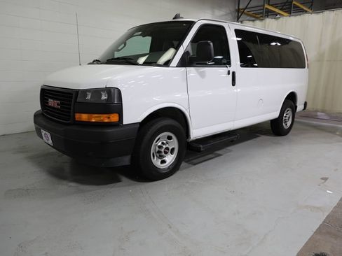 Used 2021 GMC Savana 3500 LS w/ Cold Climate Package RWD image 1