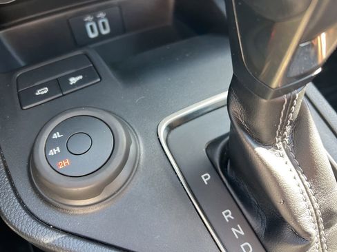 Used 2023 Ford Ranger XLT w/ Equipment Group 301A Mid image 19