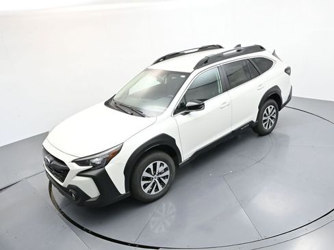 Used 2025 Subaru Outback Premium w/ Popular Package #1 AWD/4WD image 17