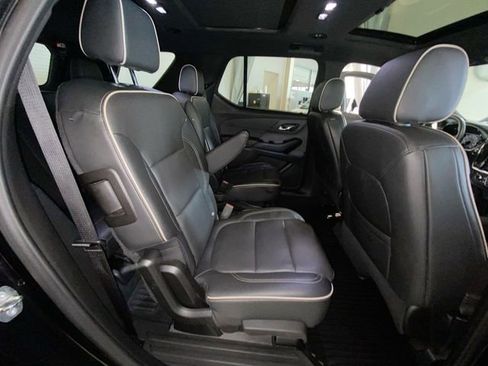 Certified 2023 Chevrolet Traverse Premier w/ Redline Edition AWD/4WD image 32