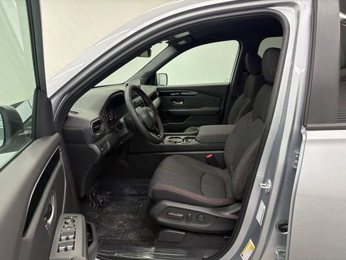 New 2026 Honda Pilot Sport image 9