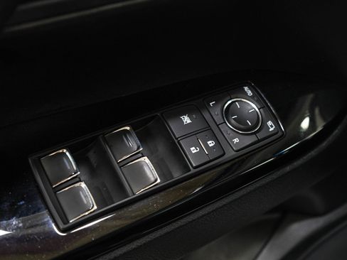 Used 2018 Lexus LX 570 4WD image 24