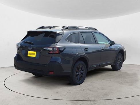 Used 2025 Subaru Outback Onyx Edition AWD/4WD image 5