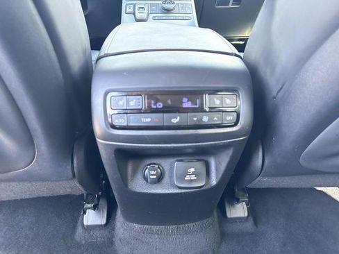 Used 2023 Hyundai Palisade SEL AWD/4WD image 15