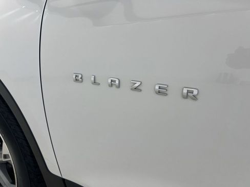 Used 2023 Chevrolet Blazer LT FWD image 25