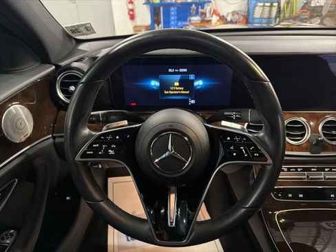 Used 2023 Mercedes-Benz E 350 4MATIC Sedan image 20