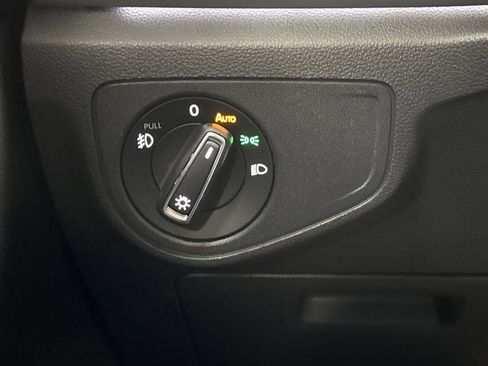 Used 2019 Volkswagen Atlas SEL Premium image 25