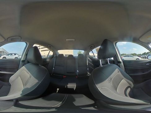 Used 2025 Nissan Altima 2.5 SV FWD image 42