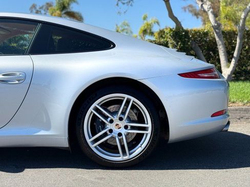 Used 2014 Porsche 911 Carrera RWD image 4