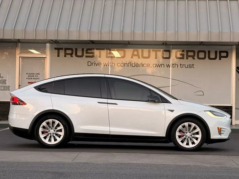 Used 2016 Tesla Model X Performance AWD/4WD image 5