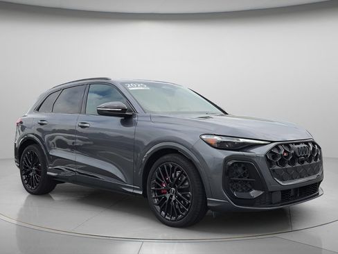 Used 2025 Audi SQ5 Premium Plus AWD/4WD image 8