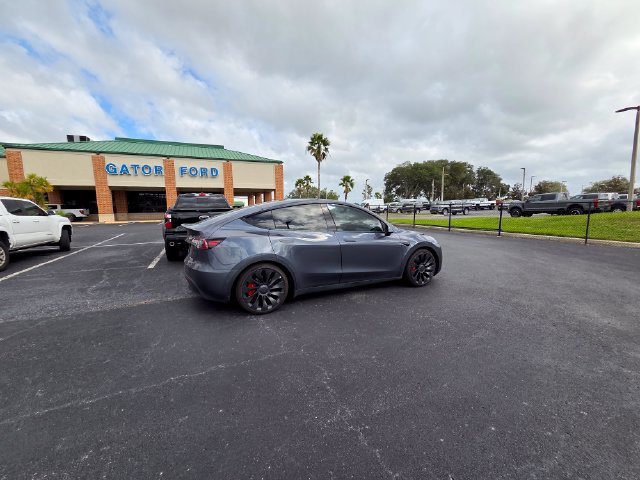 Used 2023 Tesla Model Y Performance AWD/4WD image 5