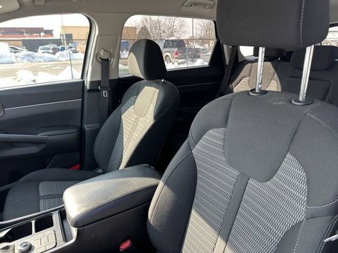 Certified 2021 Kia Sorento LX image 7