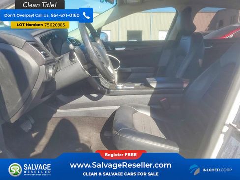 Used 2018 Ford Fusion SE image 9