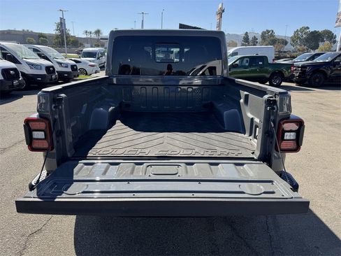 Used 2022 Jeep Gladiator Mojave w/ LED Lighting Group image 7