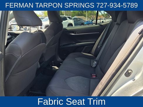 Used 2020 Toyota Camry LE image 14