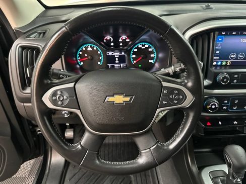 Used 2022 Chevrolet Colorado LT w/ LT Convenience Package AWD/4WD image 15