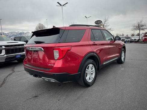 Certified 2021 Ford Explorer XLT w/ Equipment Group 202A image 7
