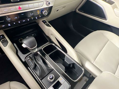 Used 2025 Kia Telluride S FWD image 26