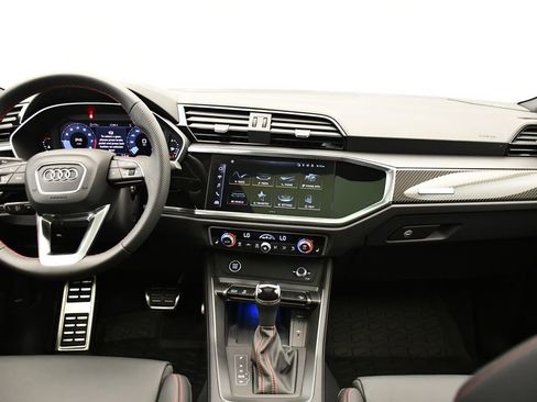 Used 2025 Audi Q3 2.0T Premium Plus w/ Premium Plus Package image 20