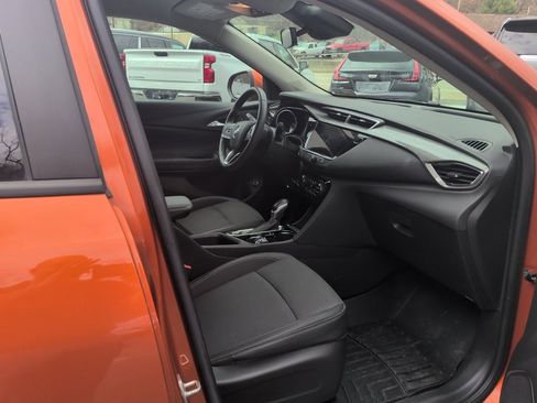 Used 2022 Buick Encore GX Select image 16