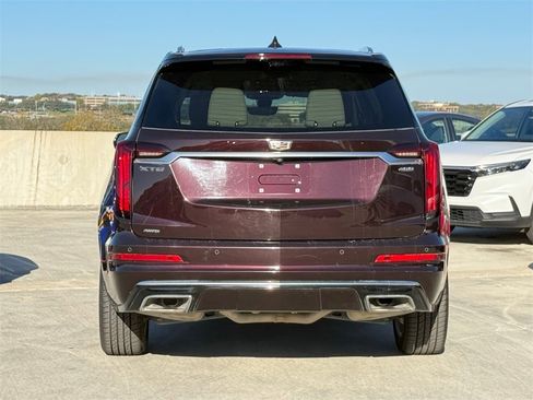 Used 2021 Cadillac XT6 Premium Luxury image 7