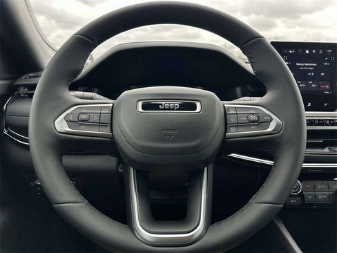 New 2026 Jeep Compass Limited image 12