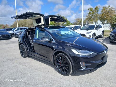 Used 2016 Tesla Model X Performance AWD/4WD image 16