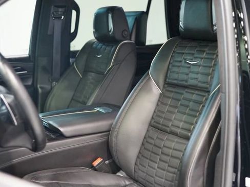 Used 2023 Cadillac Escalade V AWD/4WD image 42