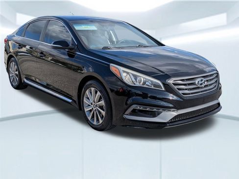 Used 2017 Hyundai Sonata Sport image 8