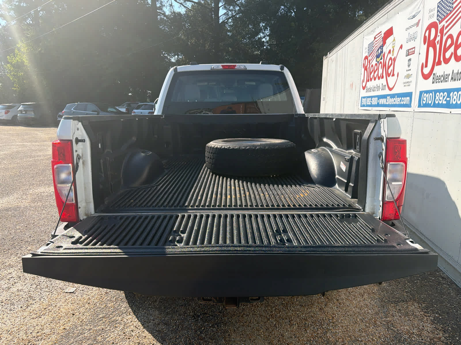 Used 2020 Ford F250 XL w/ Power Equipment Group AWD/4WD image 17