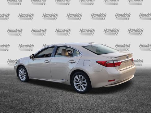 Used 2014 Lexus ES 300h w/ Premium Package w/Bamboo Trim image 7