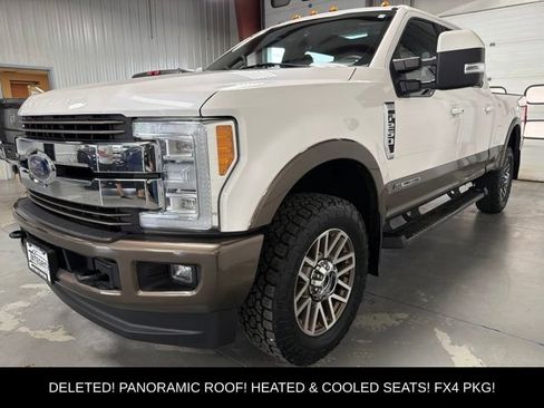 Used 2017 Ford F250 King Ranch w/ FX4 Off-Road Package AWD/4WD image 4