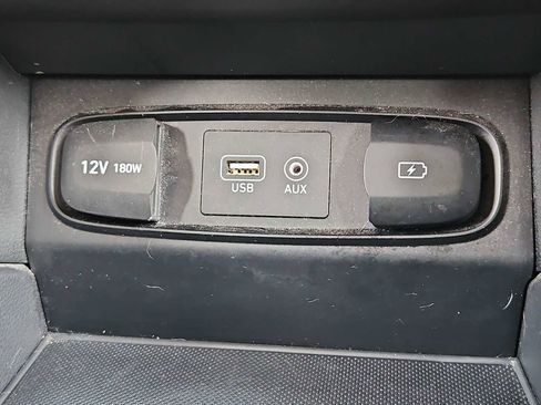 Used 2019 Hyundai Santa Fe Limited image 32