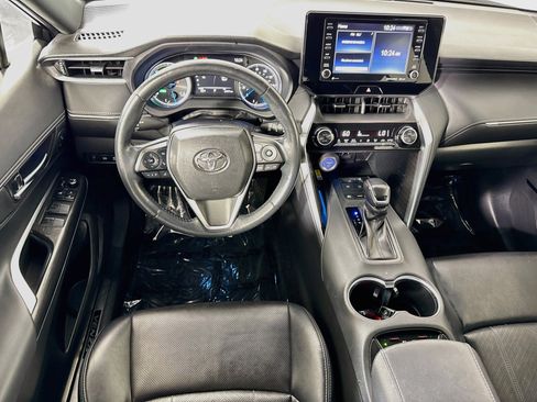 Used 2021 Toyota Venza XLE w/ Softex Package AWD/4WD image 17