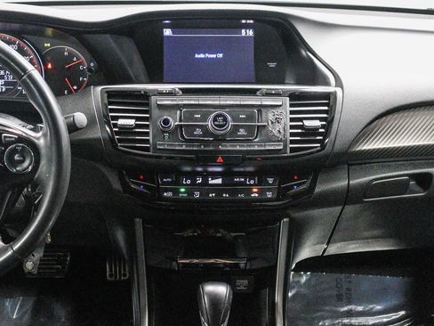 Used 2016 Honda Accord Sport image 13