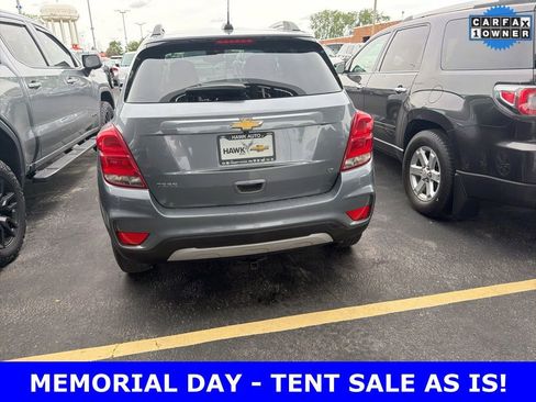Used 2019 Chevrolet Trax LT w/ LT Convenience Package FWD image 3