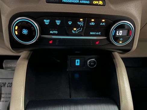 Used 2020 Ford Escape SE FWD image 23