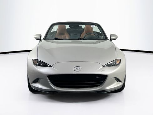 Used 2022 MAZDA MX-5 Miata Grand Touring image 2